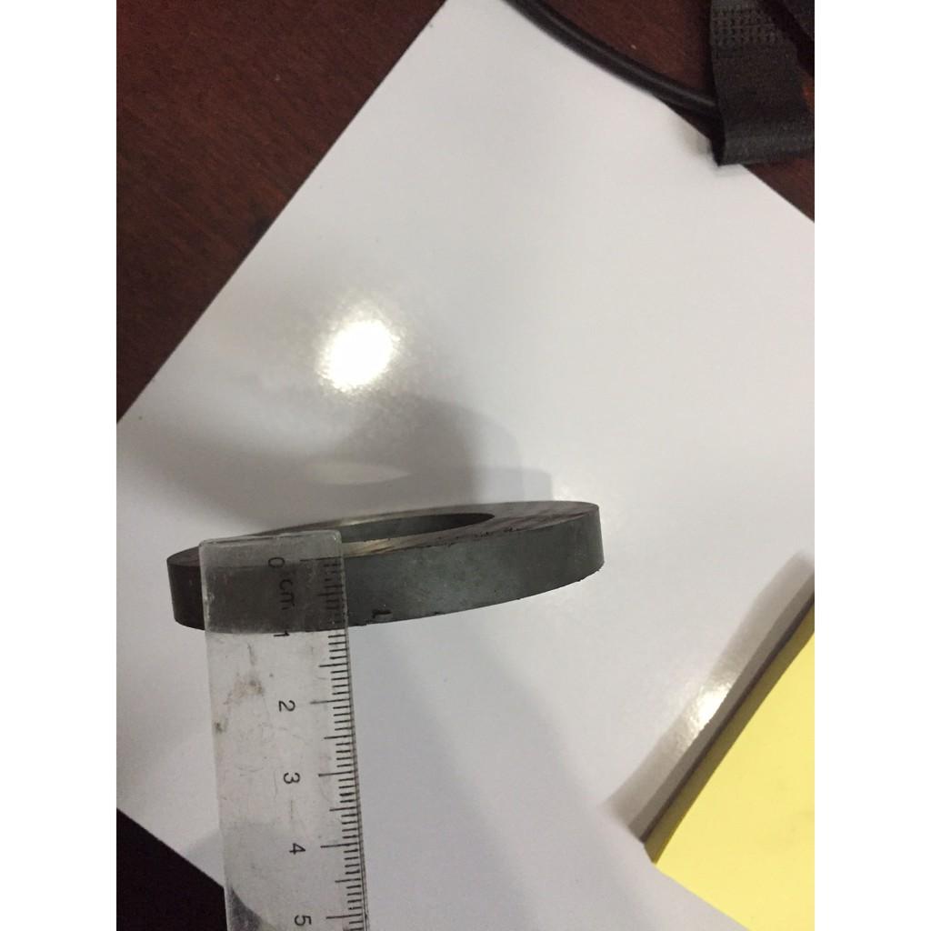 Nam châm Ferrite 80x10mm lỗ 40mm