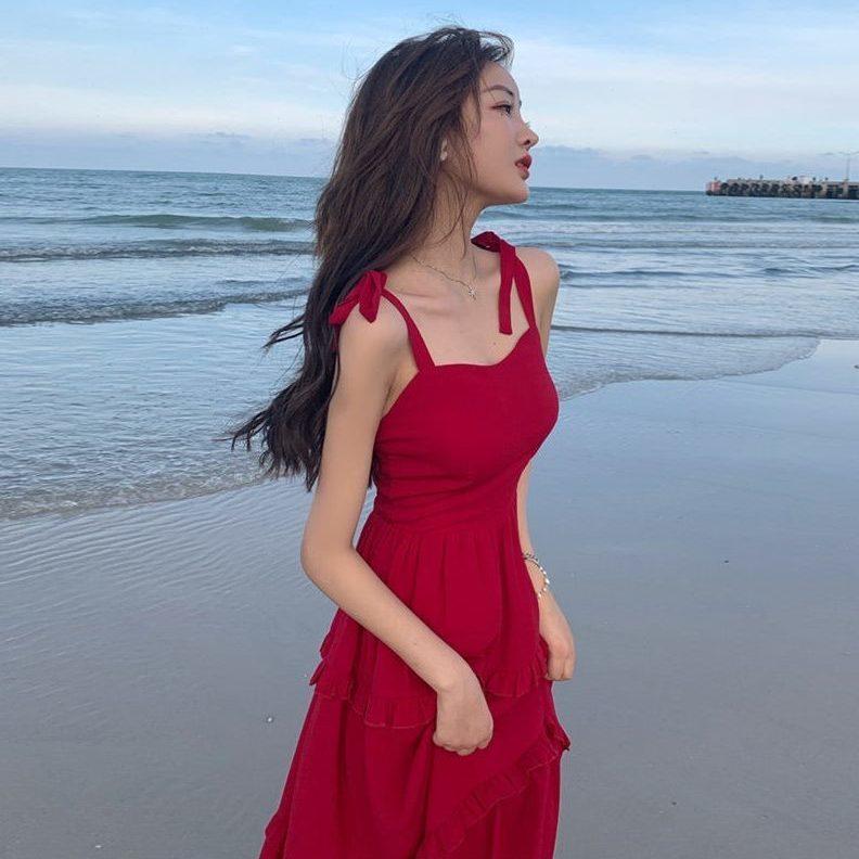 DONGSHOP Red Sling Dress Design Sense Little French Vintage Beach Dress Đối với phụ nữ đi biển kỳ nghỉ mùa hè 2023