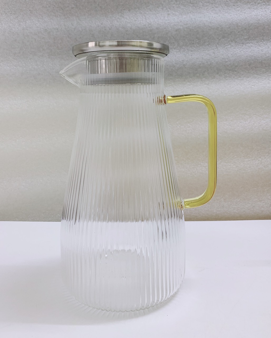 BÌNH ĐỰNG NƯƠC THỦY TINH CHỊU NHIỆT VÂN SỌC NẮP INOX - VD52