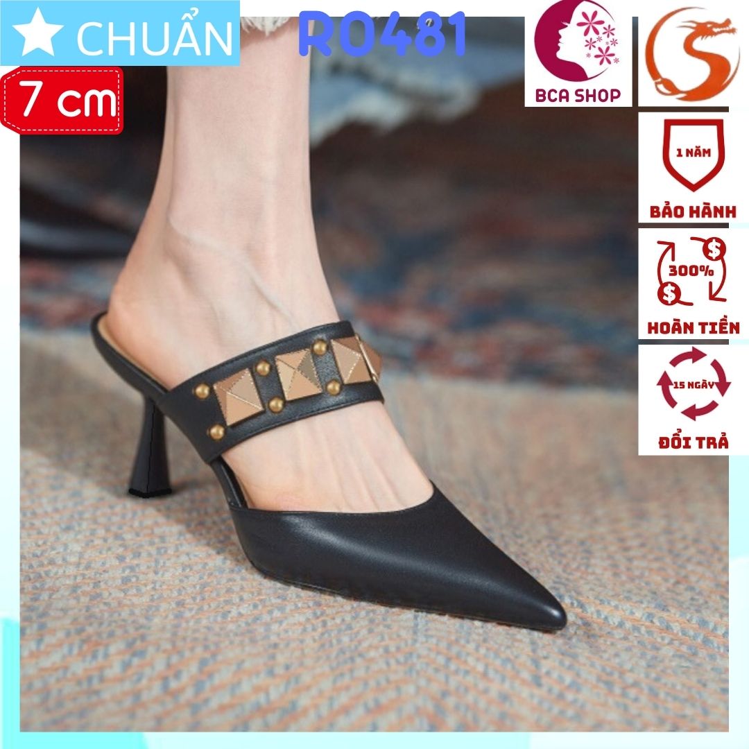 Giày cao gót nữ 7 phân RO481 ROSATA tại BCASHOP bít mũi hở gót, quai ngang gắn khối lập phương vàng lấp lánh - màu đen