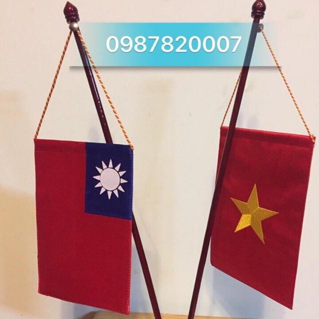 Cờ để bàn các nước cắm 2 nước có dây treo
