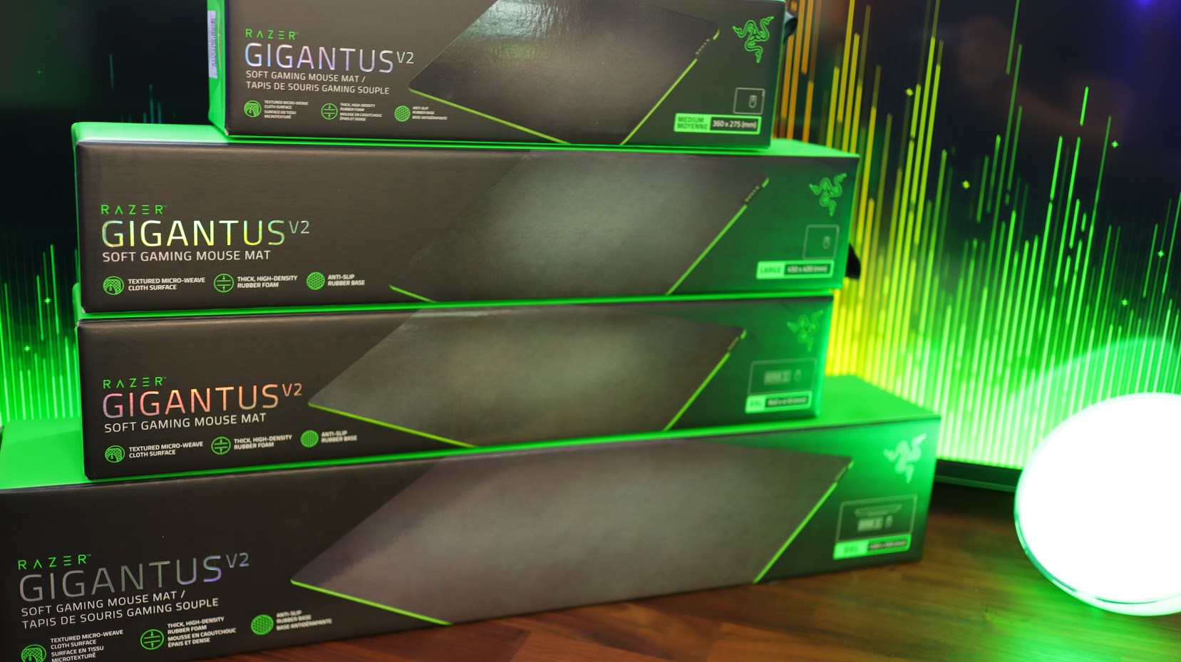 Bàn di chuột Razer Gigantus V2 - Hàng chính hãng