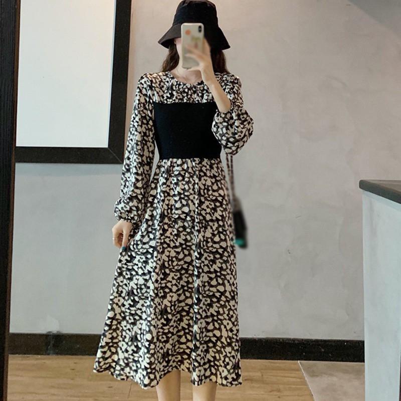 Đầm Tay Dài Hoạ Tiết Hoa Thiết Kế Cổ Tròn Thanh Lịch