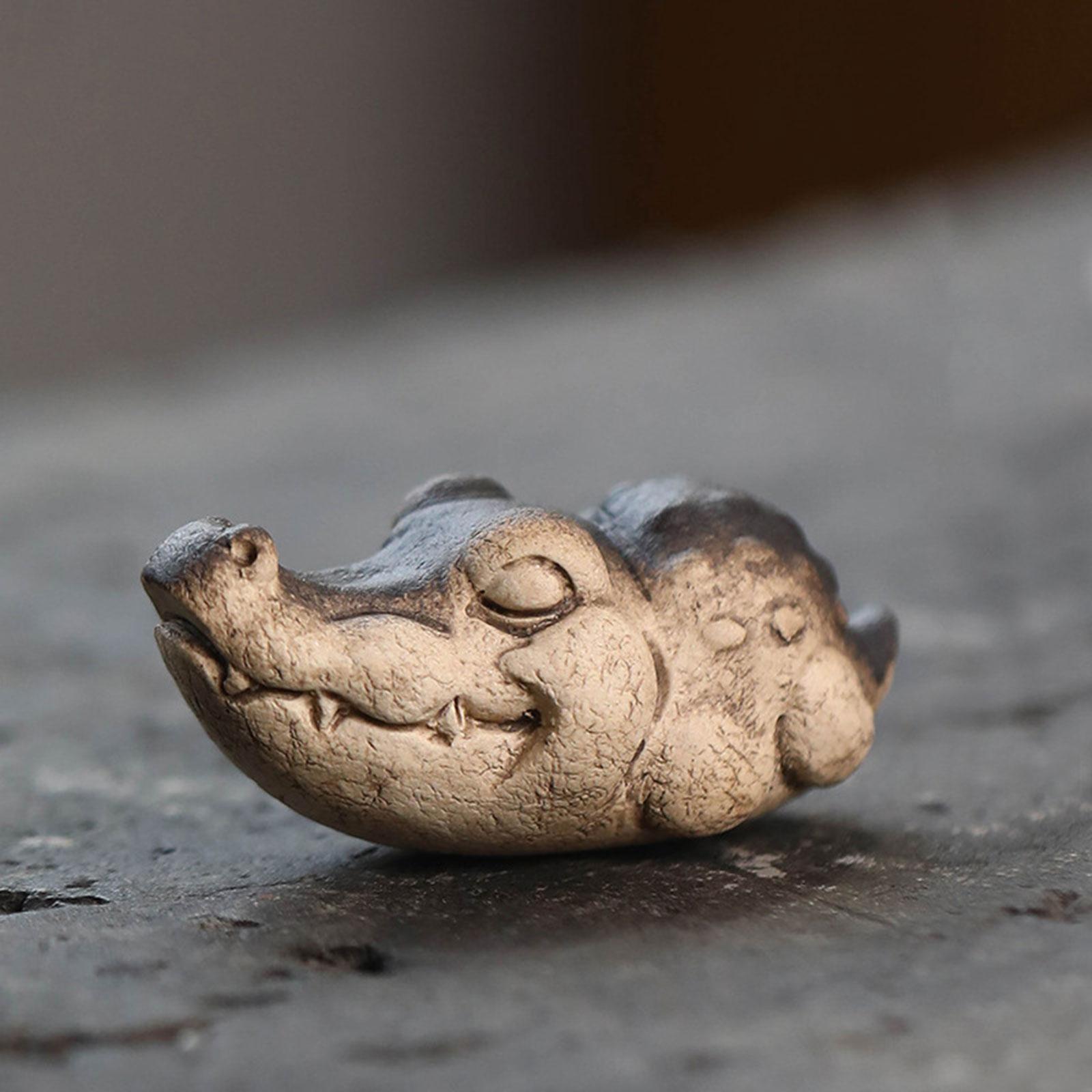 Crocodile Statue Tea Pet Figurine Small Tea Pet Ornament Craft Tabletop Ornament for Tea Decoration Tea Accessories Bookshelf