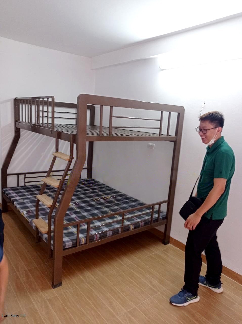 Giường sắt Tầng hộp Trên 1m2 Dưới 1m4 Dài 2m Màu kem