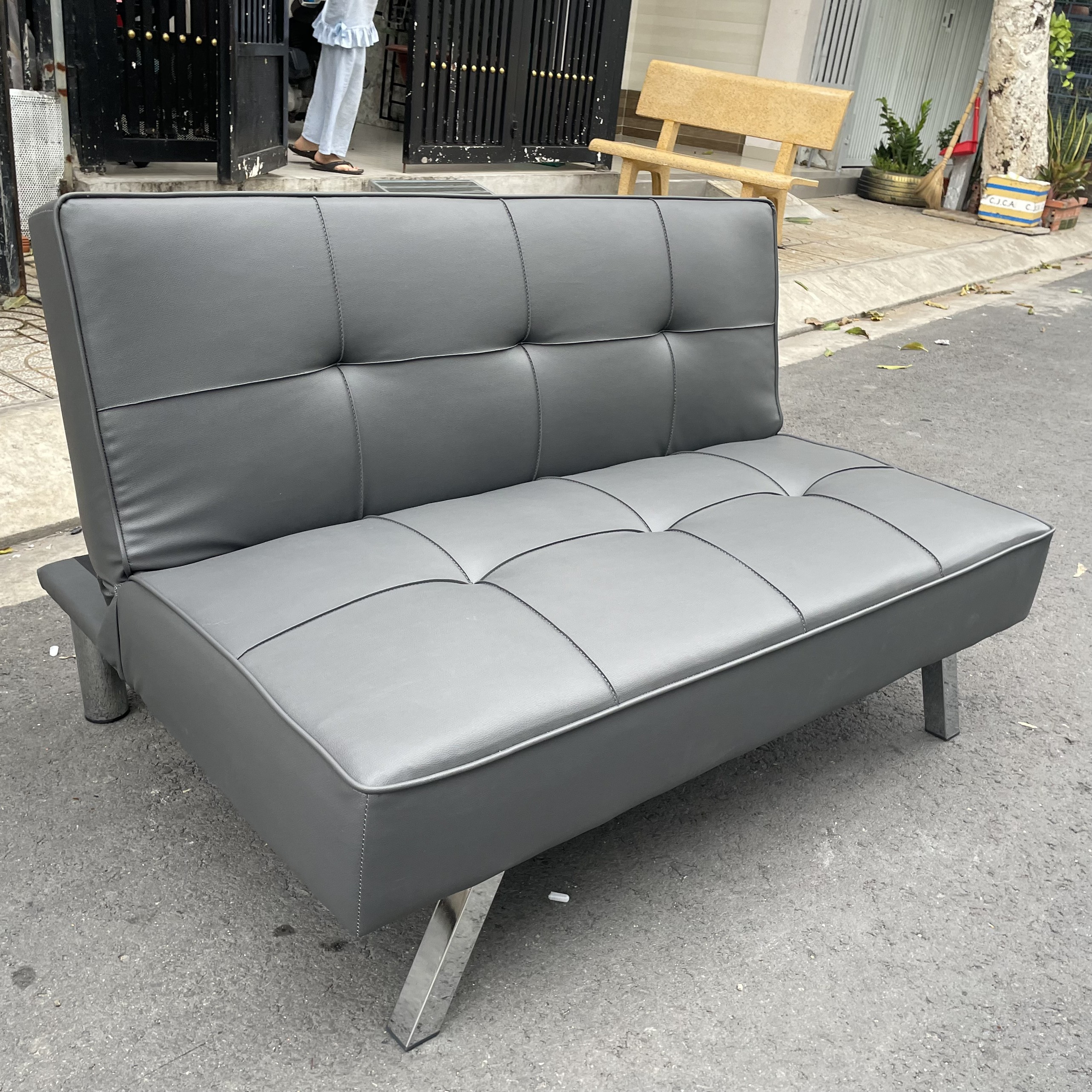 Ghế Sofa mini 1.2m chân kim loại - Sofa Giường - Sofa Bed thông minh cho phòng nhỏ