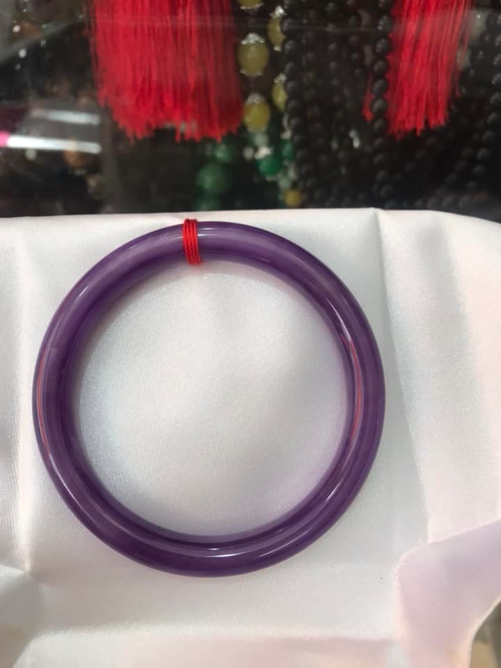 Vòng cẩm thạch Tím Mới Size 54mm x 7mm Vòng Tím Đậm Bóng Đẹp Hợp Nữ mệnh Hỏa Thổ Nữ cân nặng 53kg - 64kg ạ