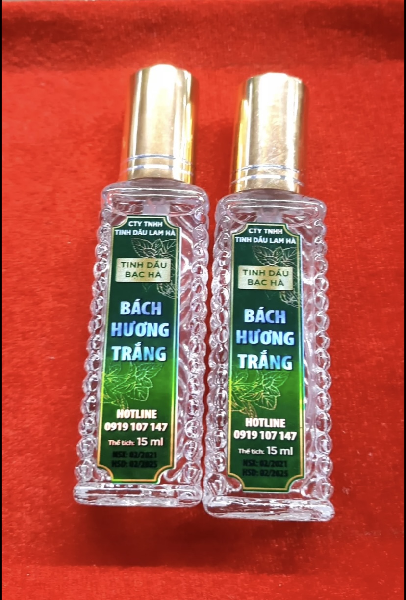 Dầu bạc hà BÁCH HƯƠNG TRẮNG 15ml dạng chai xịt