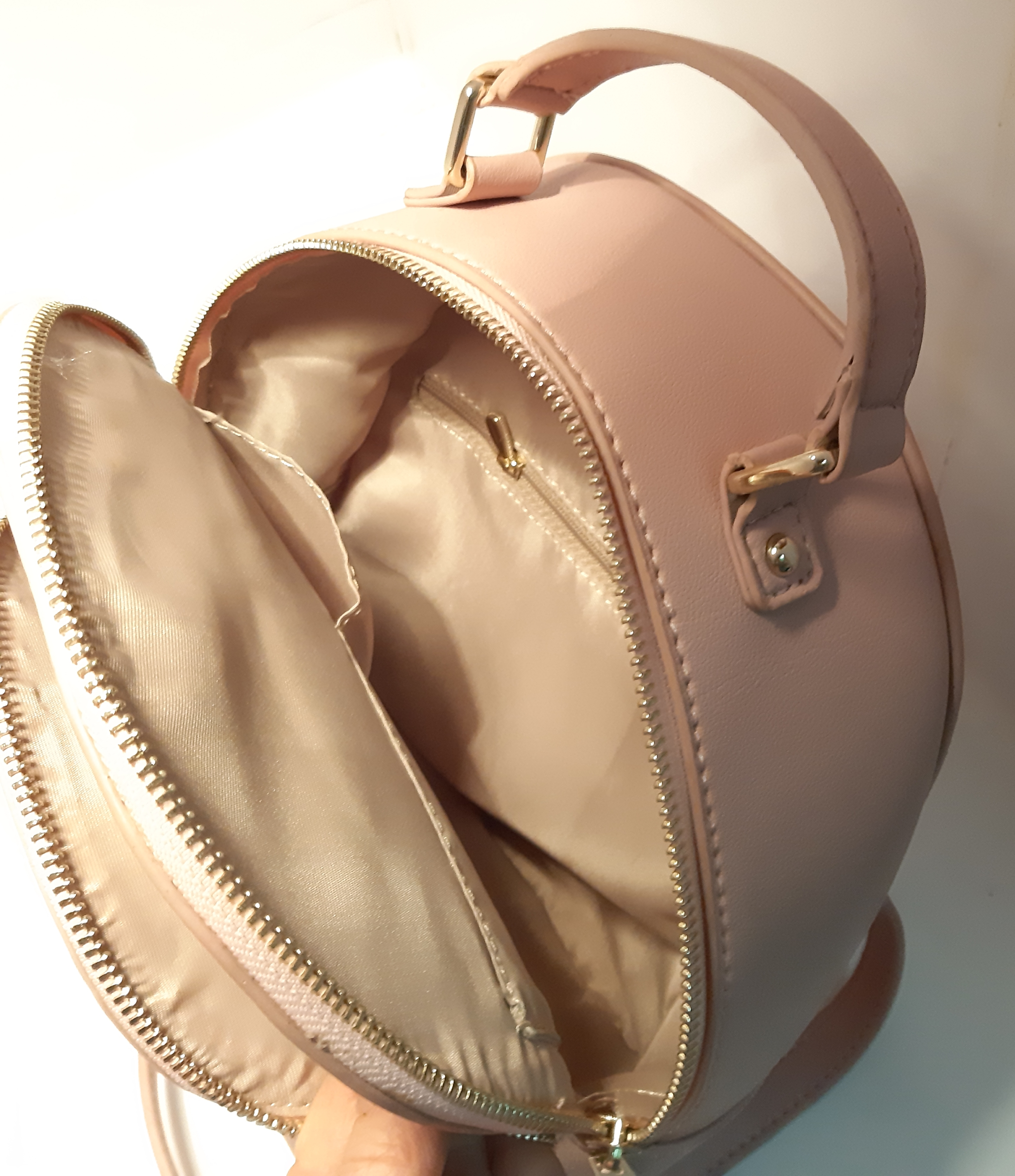 Balo trẻ trung năng động