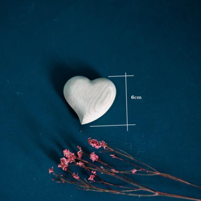 Trái tim gỗ trang trí - trái tim gỗ handmade