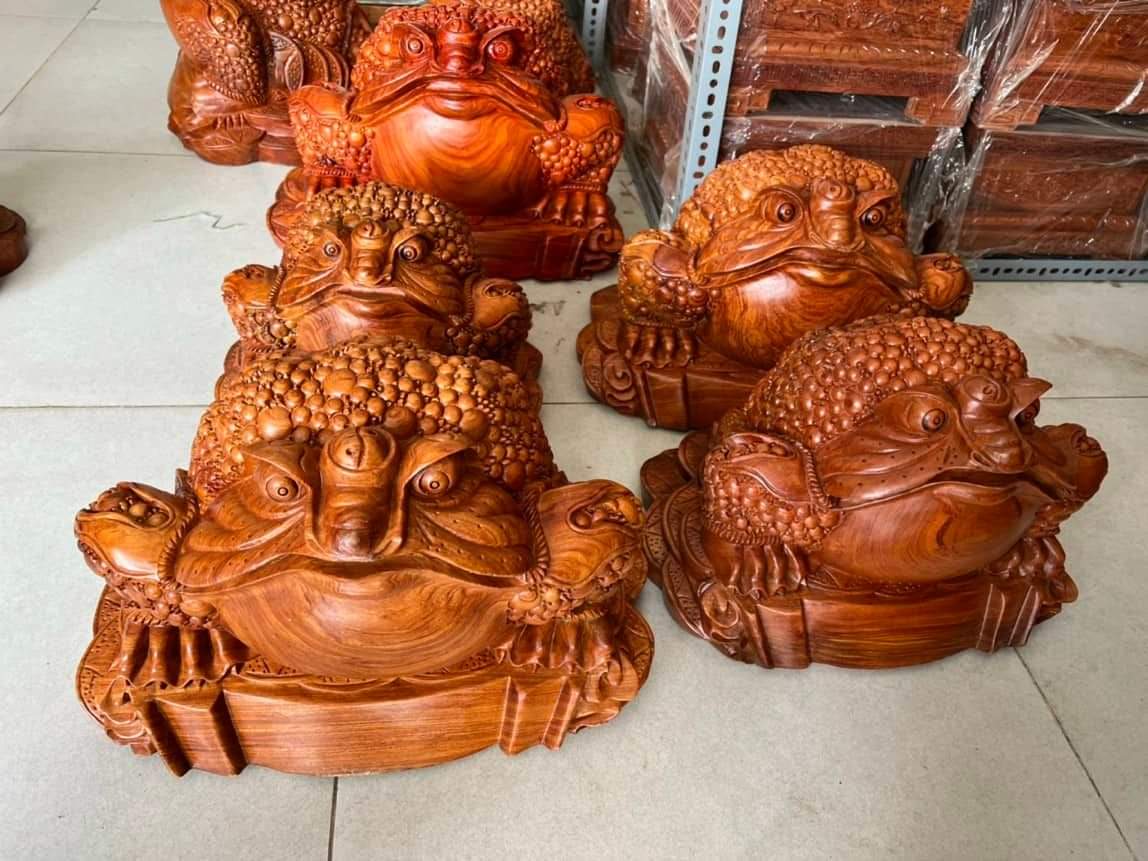 Tượng con Cóc gỗ hương nguyên khối ngang 20cm-Tượng gỗ phong thuỷ