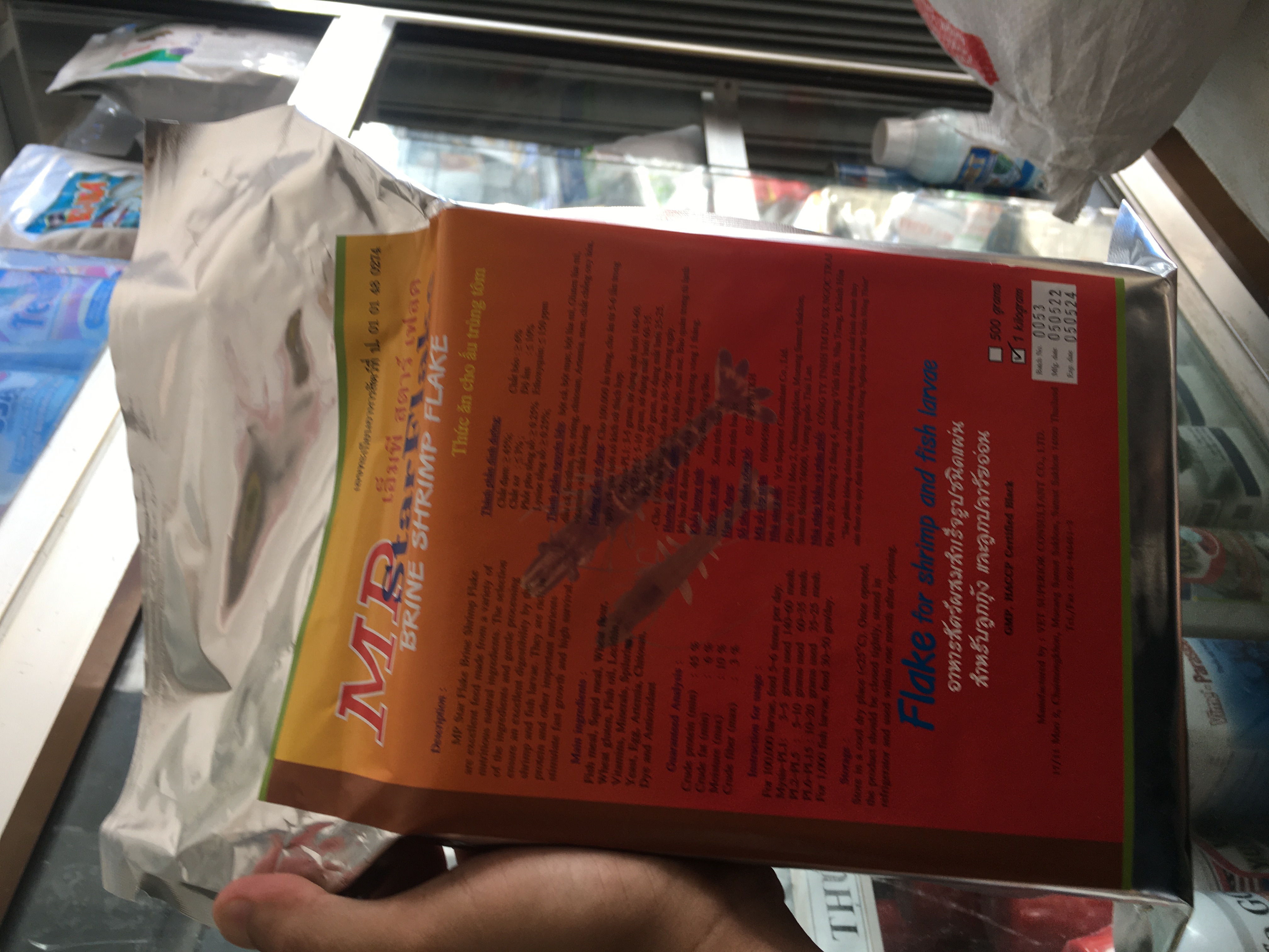 Play thái đỏ thức ăn chuyên cho cua tôm giống , thức ăn cho thuỷ hải sản , star flake brine shirmp flake cho tôm các loại