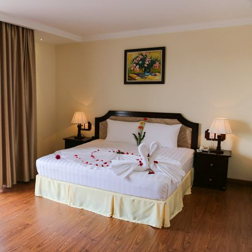 Iris Hotel Đà Lạt 3 *. Bao Gồm Ăn Sáng. Khách Sạn Tại Trung Tâm Thành Phố