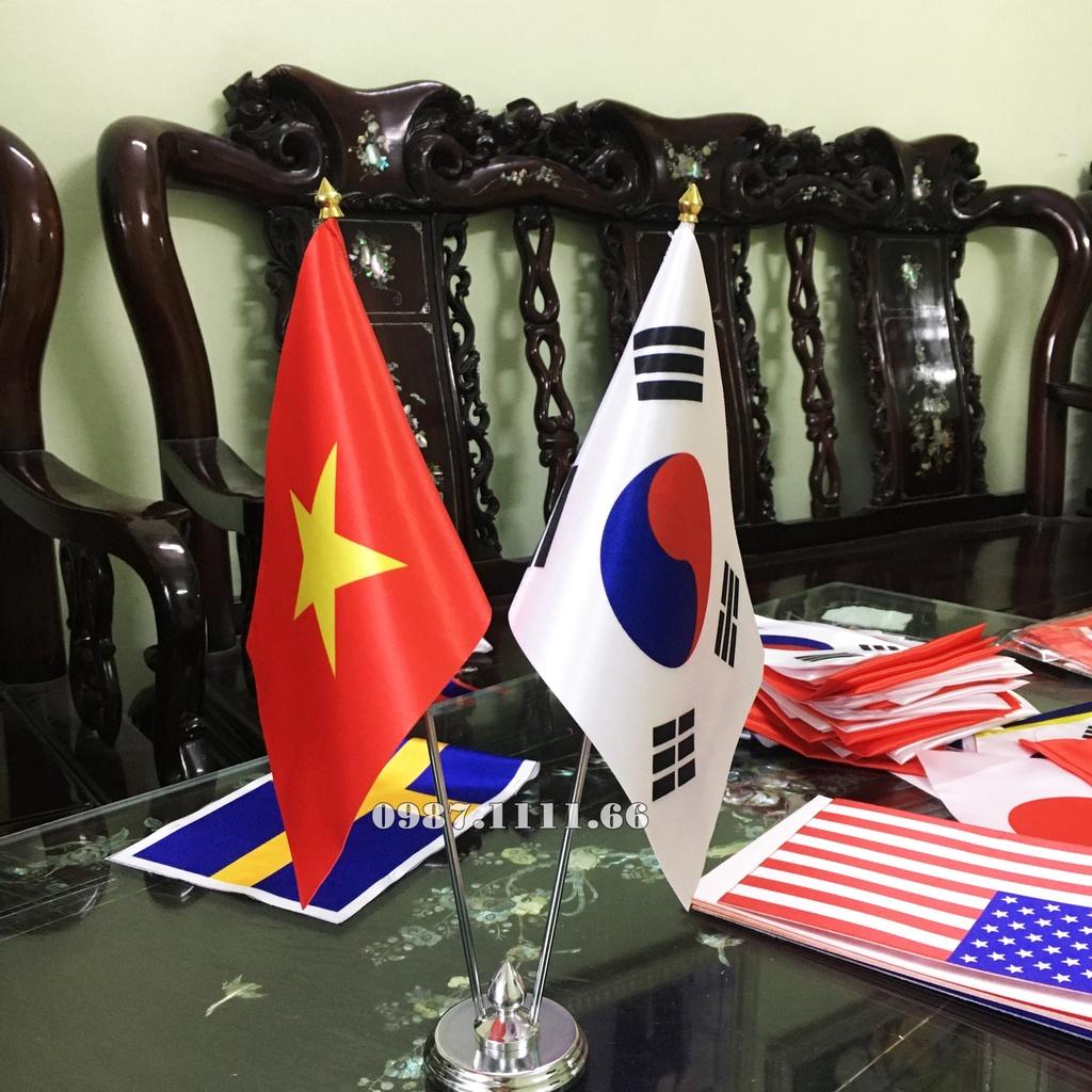 Cờ Để Bàn Đế Thép Loại cắm 2 cờ Các Nước Tùy Chọn