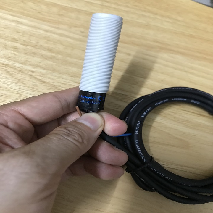 Cảm biến tiệm cận CR18-8AO Hàng nhập khẩu