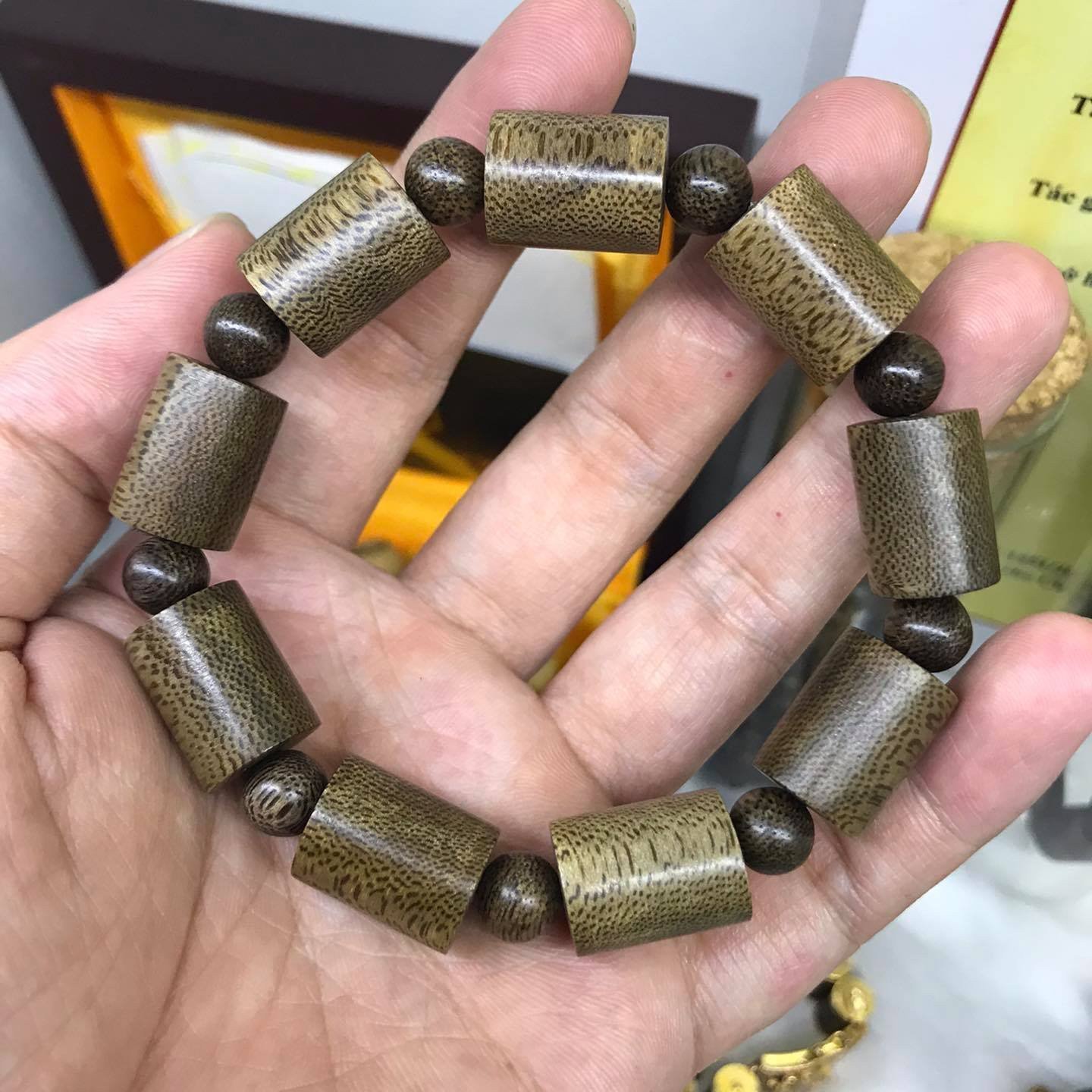 Vòng tay TRẦM TỐC thơm nhẹ