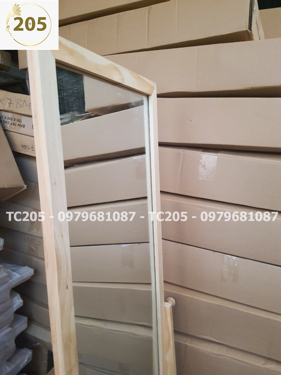 Gương soi toàn thân khung gỗ có kệ để đồ shelf mirror - Gương đứng toàn thân có kệ bằng gỗ Eotygroup