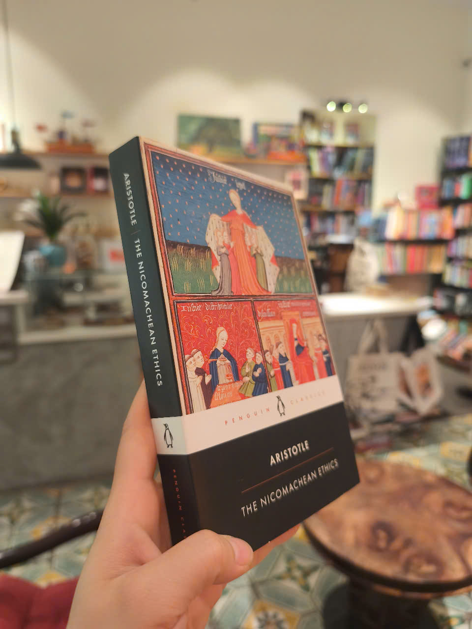 Sách - The Nicomachean Ethics (Penguin Classics) by Aristotle-›Politics &amp; Social Sciences