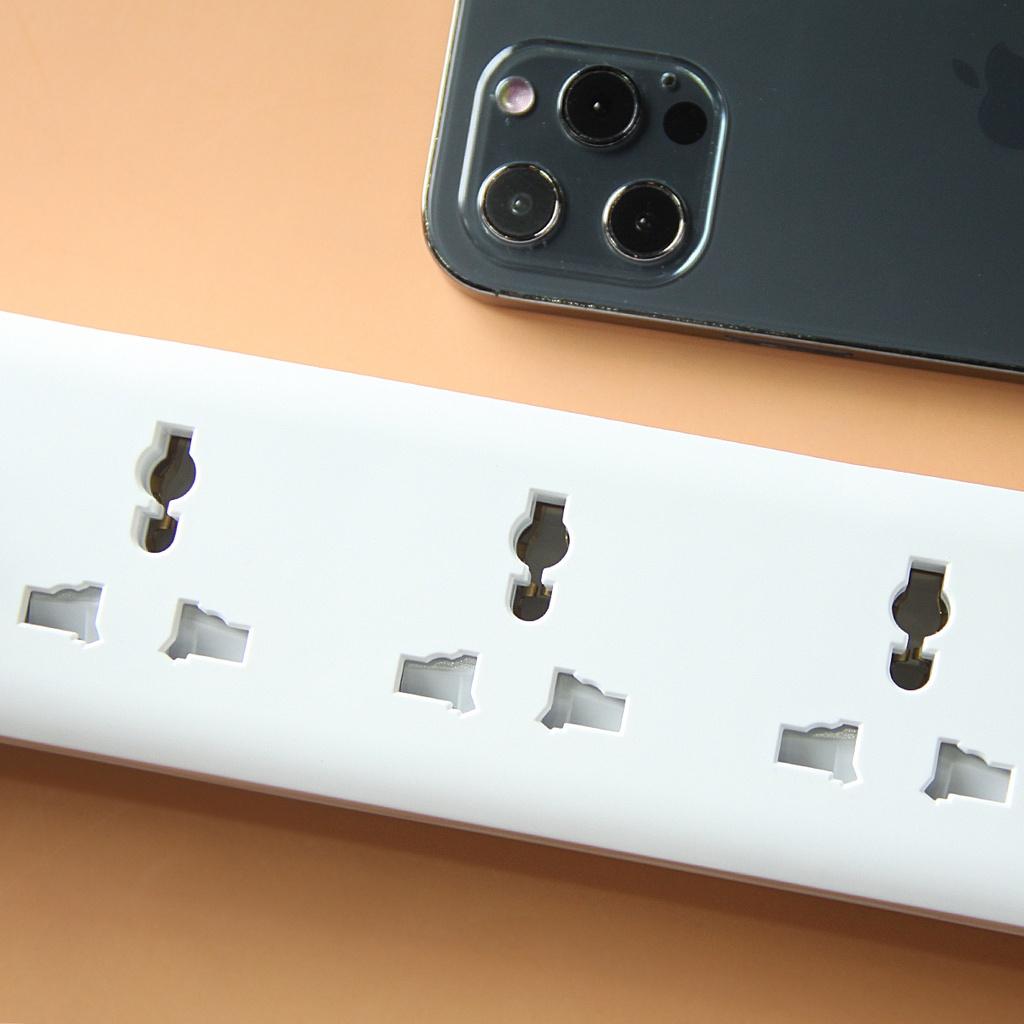 Ổ cắm điện đa năng Remax 5 ổ cắm + 3 USB Remax RV-05 lỗ cắm tải 2500W an toàn chống giật, chịu nhiệt - Hàng Chính Hãng Remax