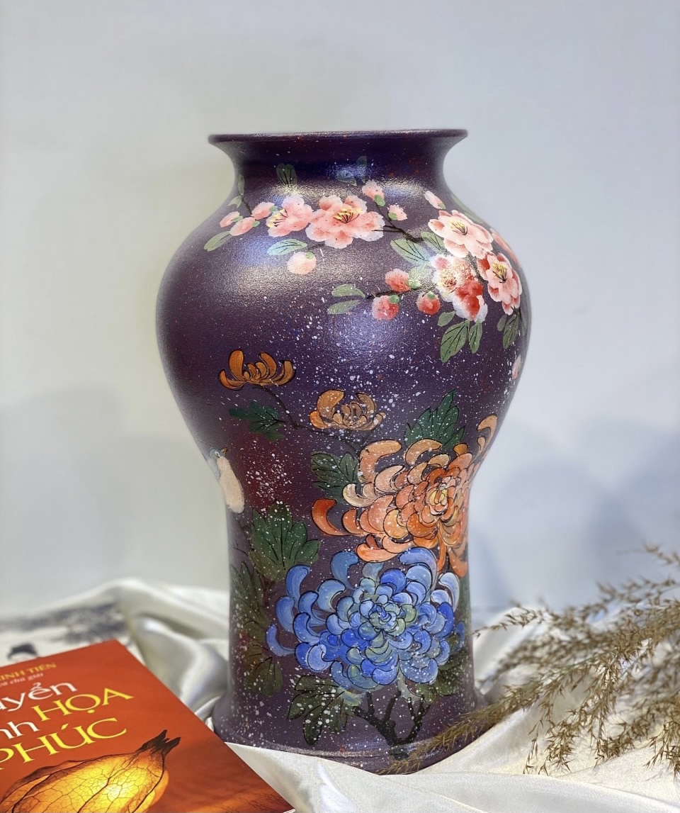 Lọ gốm Bát Tràng vuốt tay độc bản cao 31cm