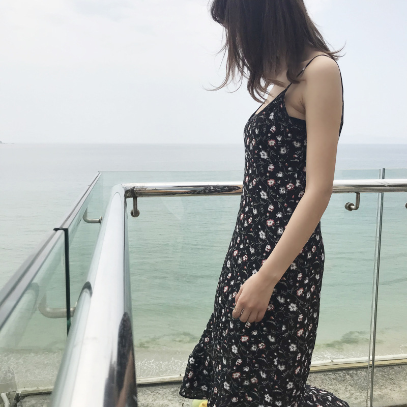 Đầm 2 dây maxi bông hoa nhí đuôi xòe form dài Hàn Quốc