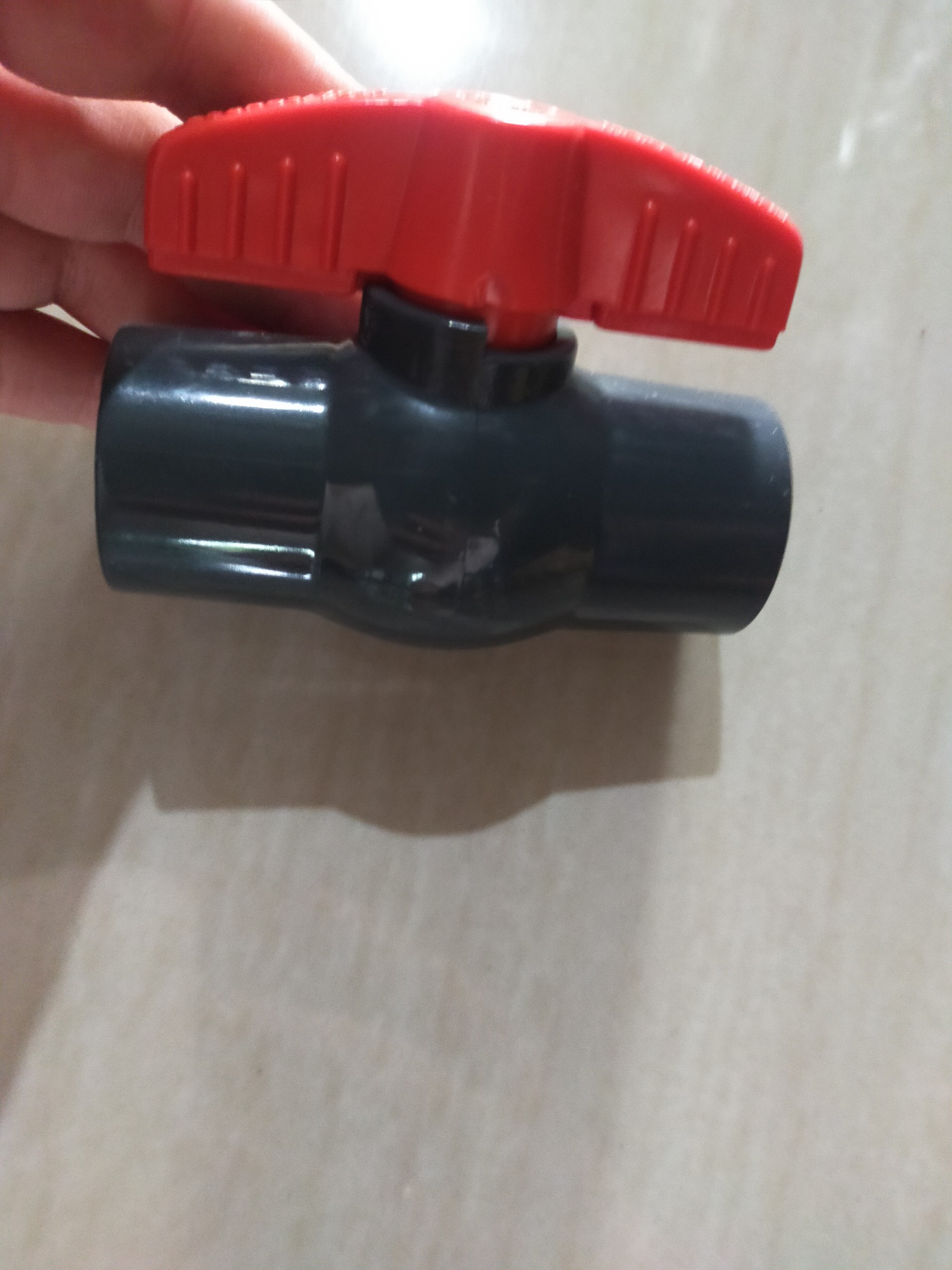 Van khóa nhựa 21 tốt