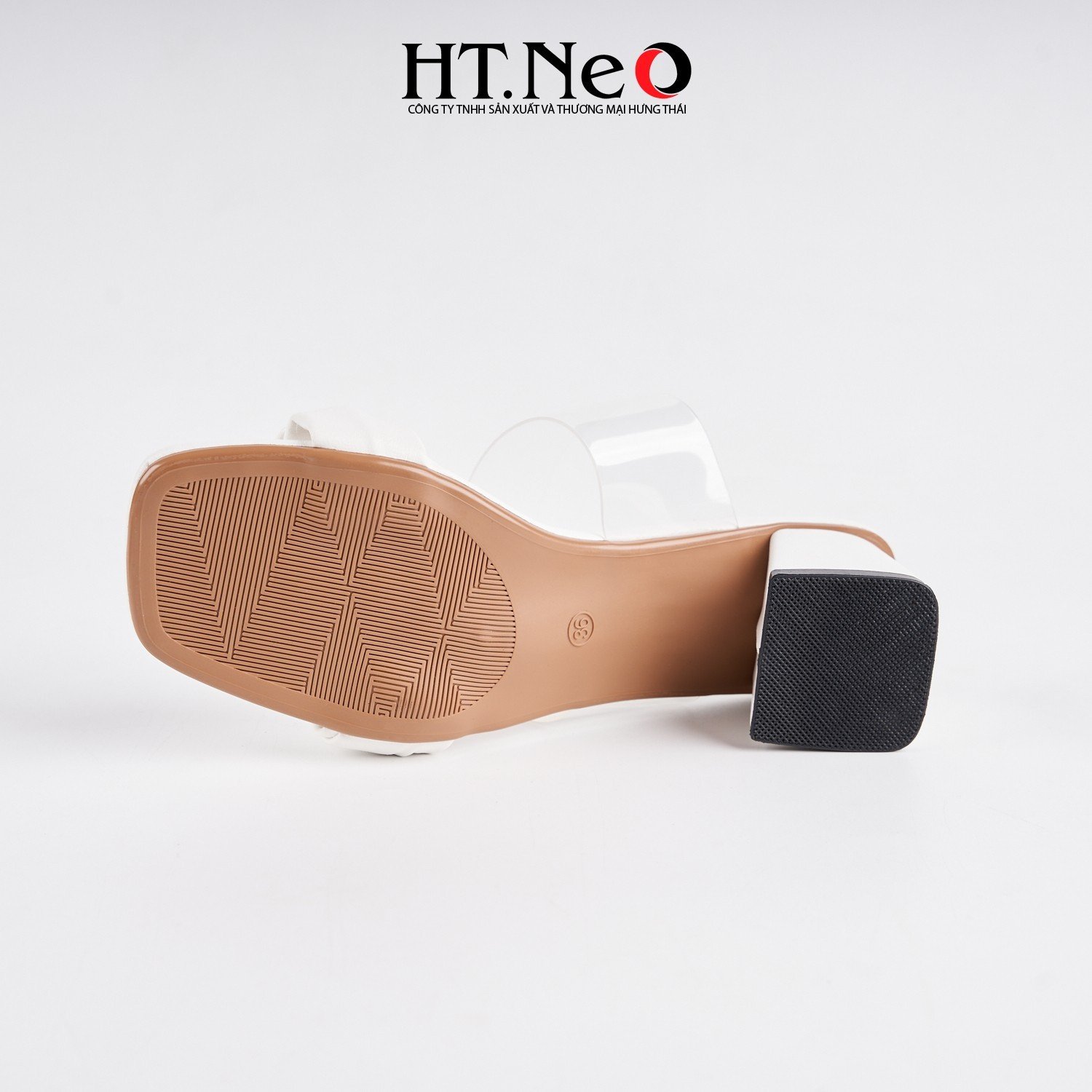 Sandal nữ quai dúm kết hợp với quai mica gót trụ 5p, đi lại êm chân, thoải mai, thiết kế độc đáo SDN181