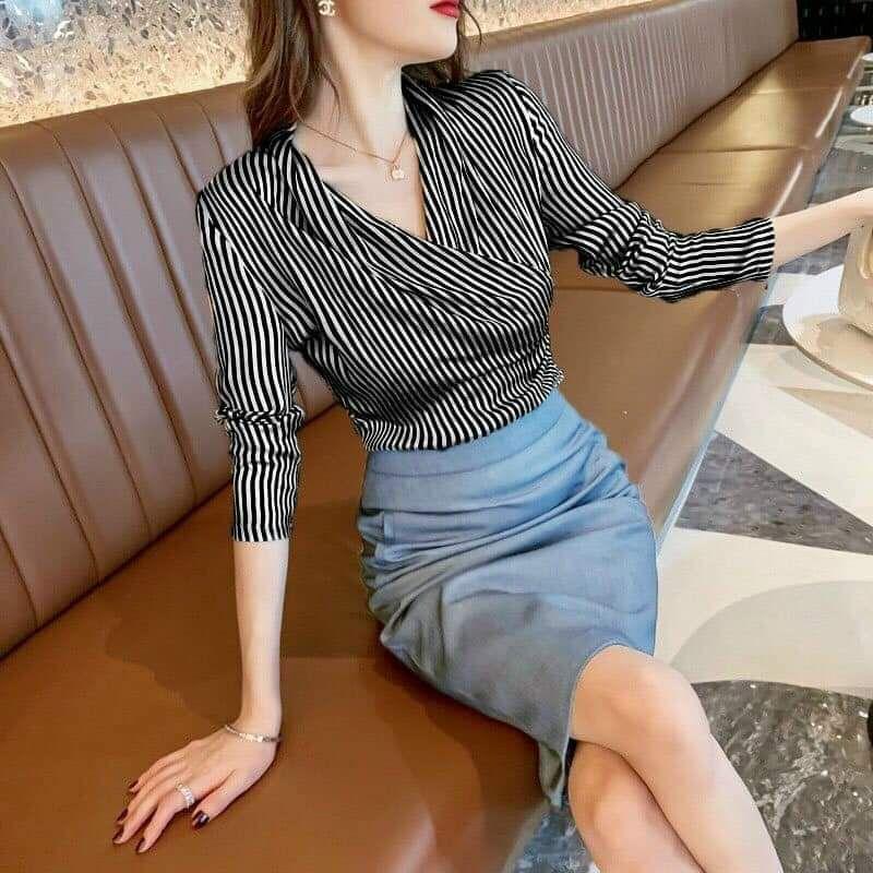 SET ÁO SỌC KÈM VÁY BÚT CHÌ