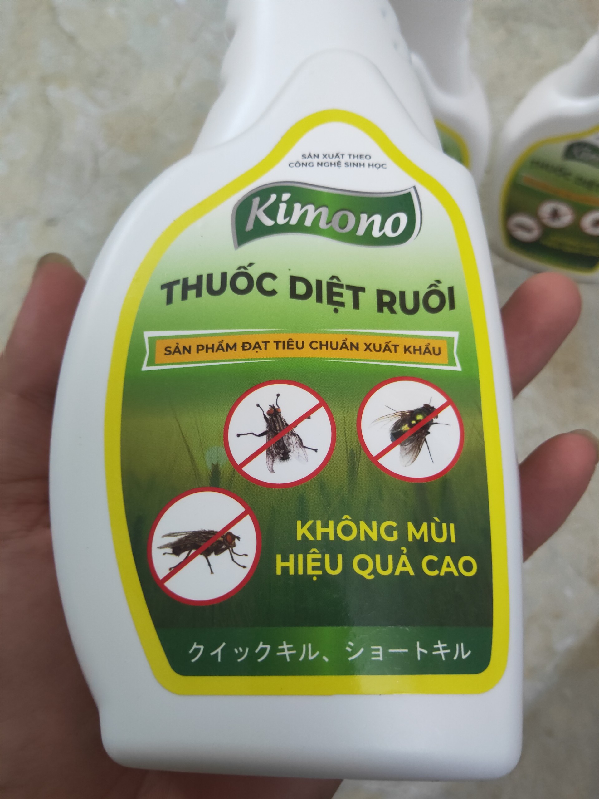 Chai diệt ruồi KIMONO dạng xịt 500ml Không mùi - Hiệu quả - An toàn