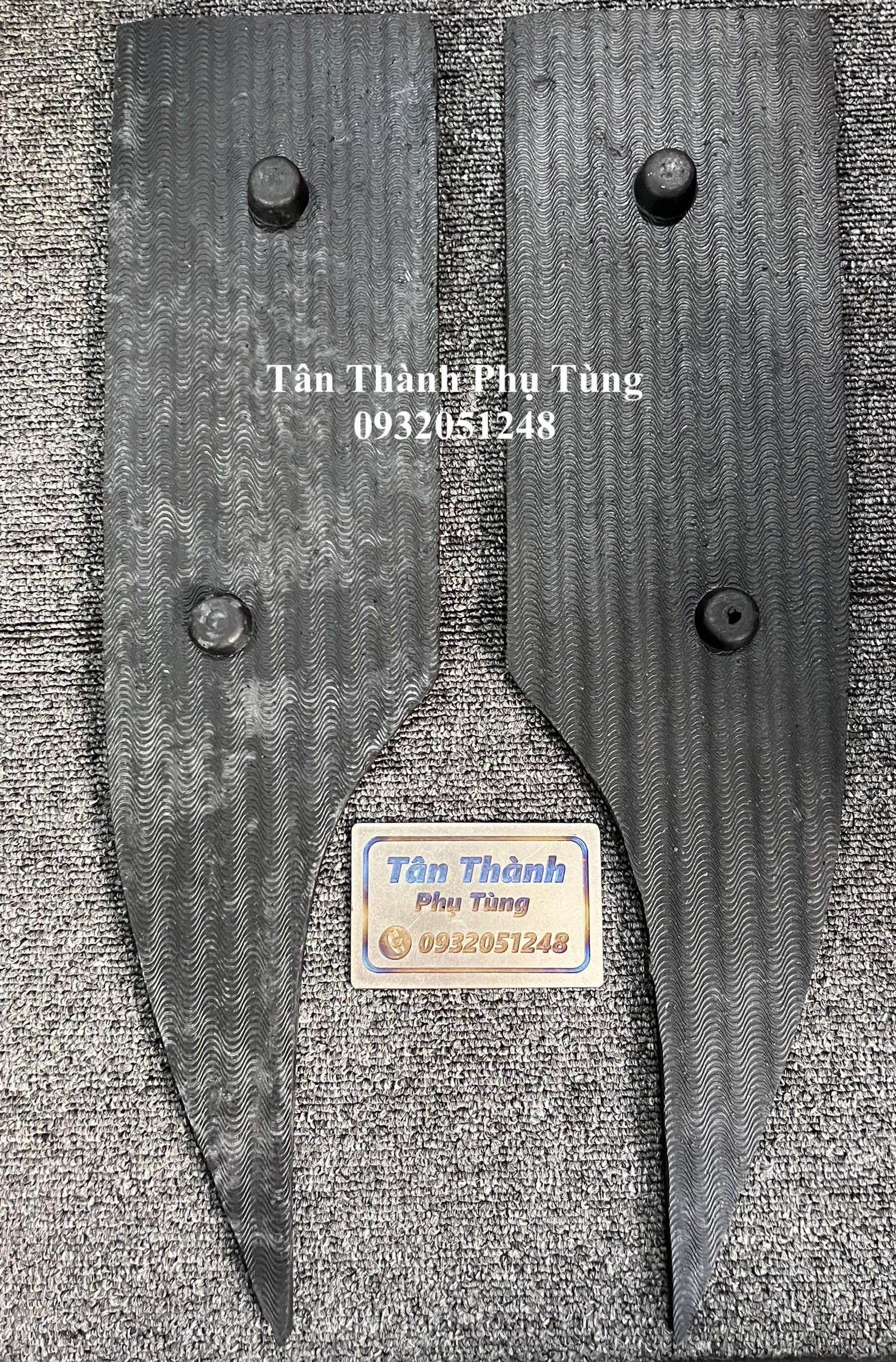 Thảm lót chân nhựa dành cho Air Blade 2016-2019 ( 2 miếng)