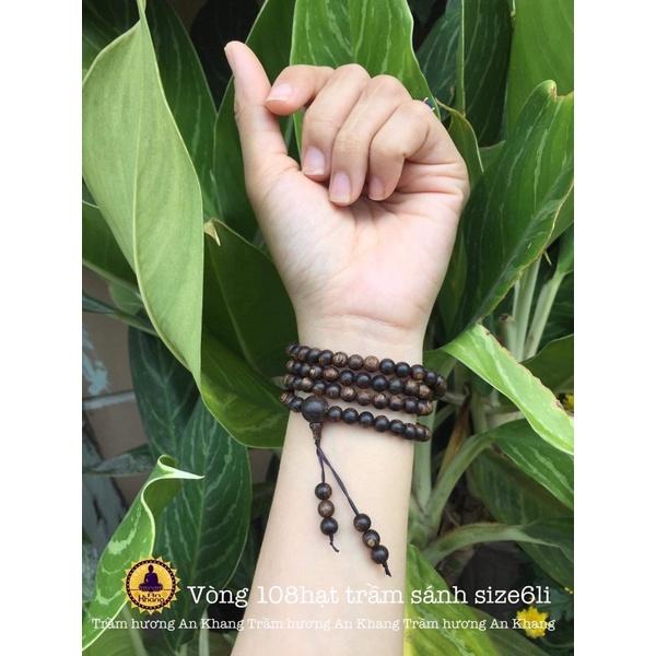 Vòng tay trầm hương 108 hột sánh chìm.