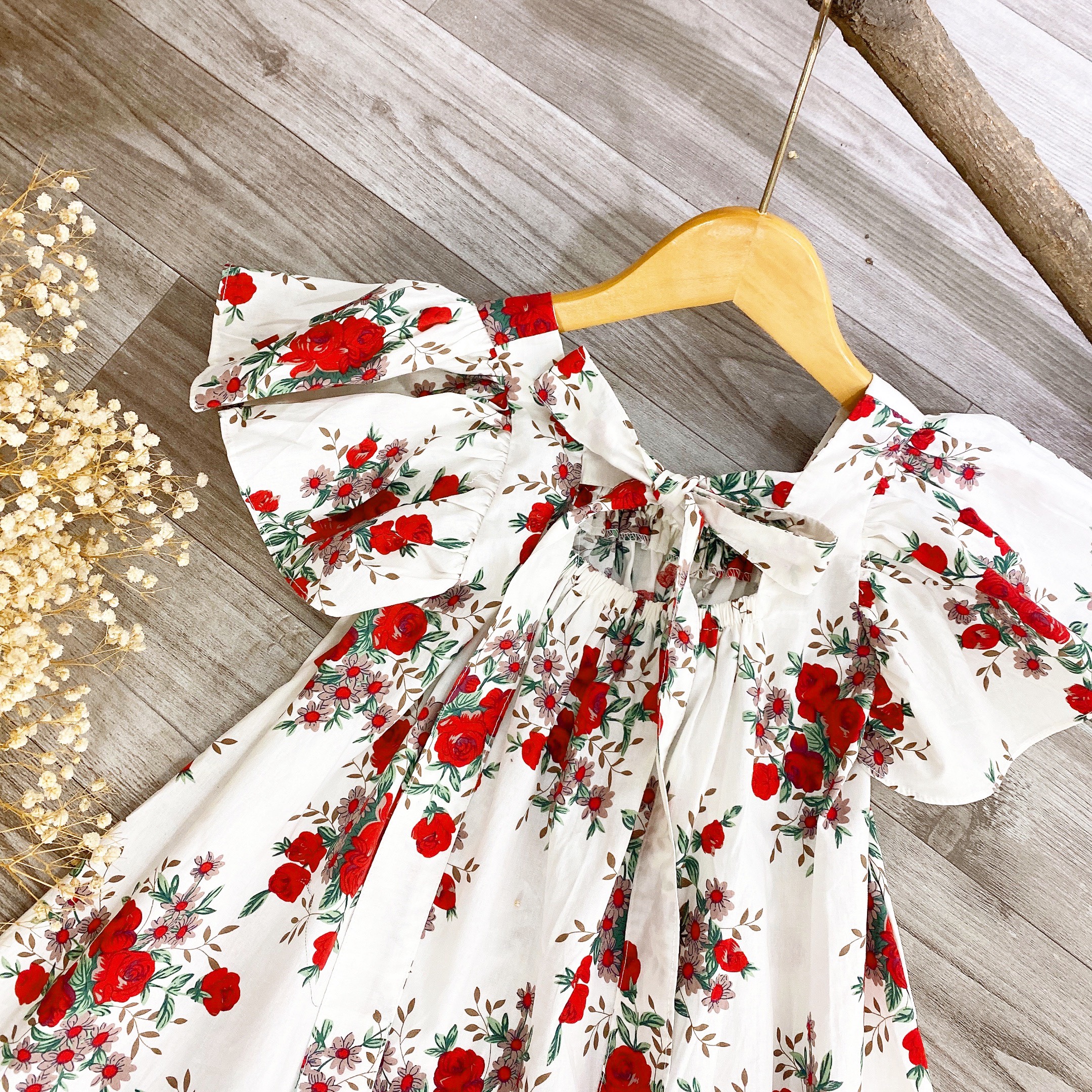 Váy bé gái hoa hồng ROLIA chất cotton mặc mát và thấm hút mồ hôi cho ngày hè V136