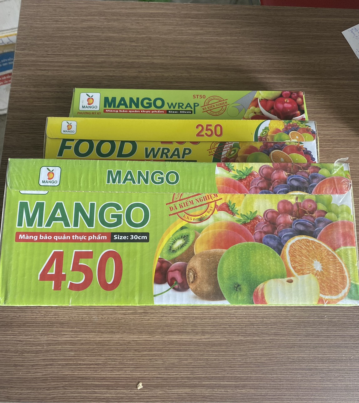 Màng bọc thực phẩm Mango 450 , size 30 cm x 450m