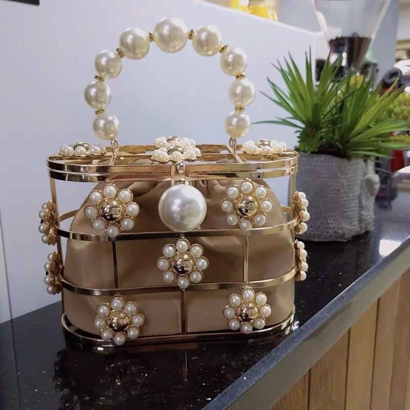 Túi hộp đính hoa mai đá- giỏ xách quai Ngọc hoa mai đá đi tiệc cao cấp , siêu sang chảnh, nổi bật