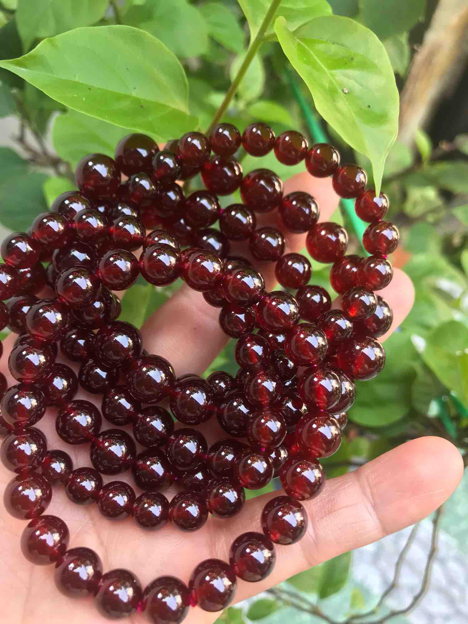 VÒNG ĐÁ GRANET ĐỎ TỰ NHIÊN NỮ mệnh HOẢ Mệnh THỔ 8ly ĐEO MÀU ĐỎ VÒNG SÁNG BÓNG ĐẸP TAY