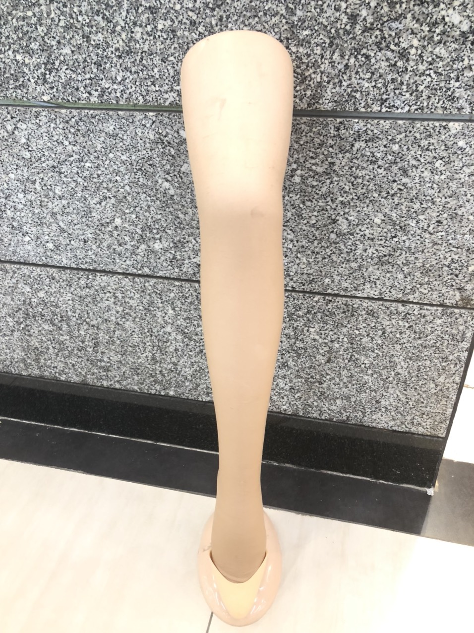 Quần tất loại mỏng thương hiệu ELLE ELLE STOCKINGS