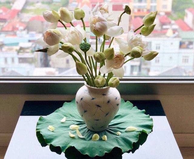 Lọ hoa dáng vò cao 30cm gốm sứ Bát Tràng men rạn vẽ hoạ tiết