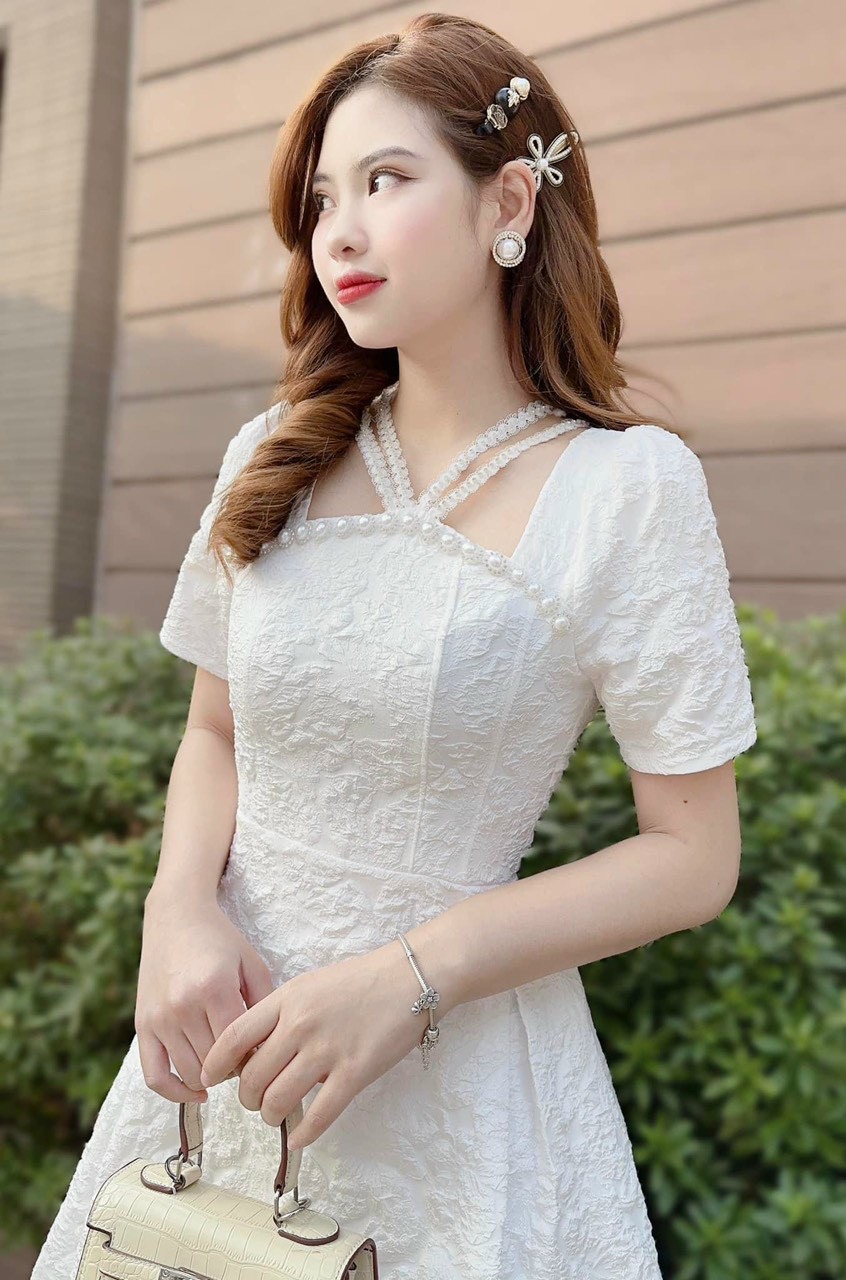 ĐẦM GẤM HOA LAN CƯỜM NGỰC(CÓ MÚT NGỰC