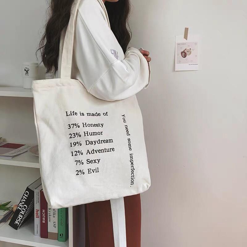 Túi Tote Túi Vải Canvas Mềm in chữ LIFE IS MADE OF Có Khóa Miệng