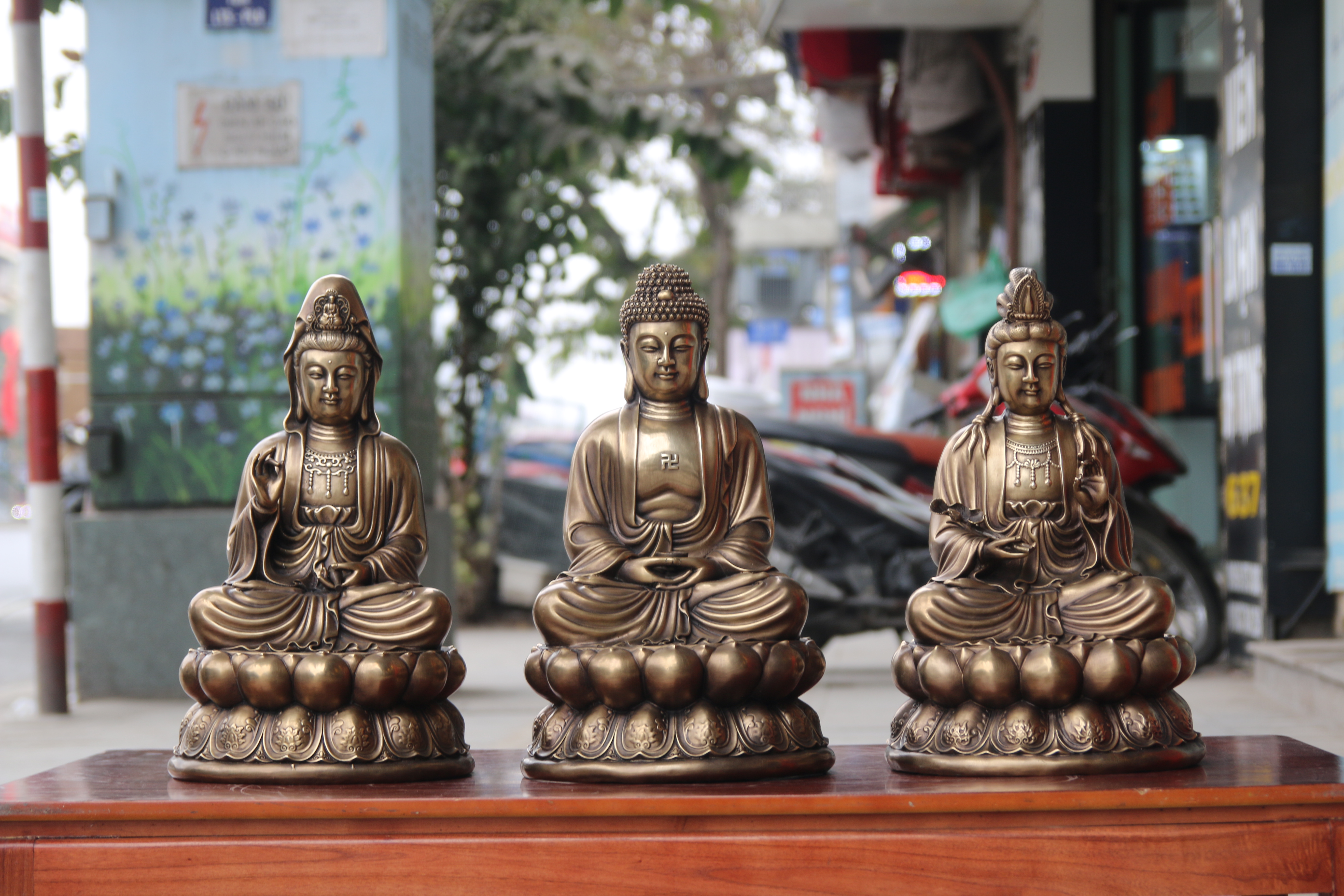 Bộ Tượng Phật Tây Phương Tam Thánh Bằng Đồng màu giả cổ cao 47cm