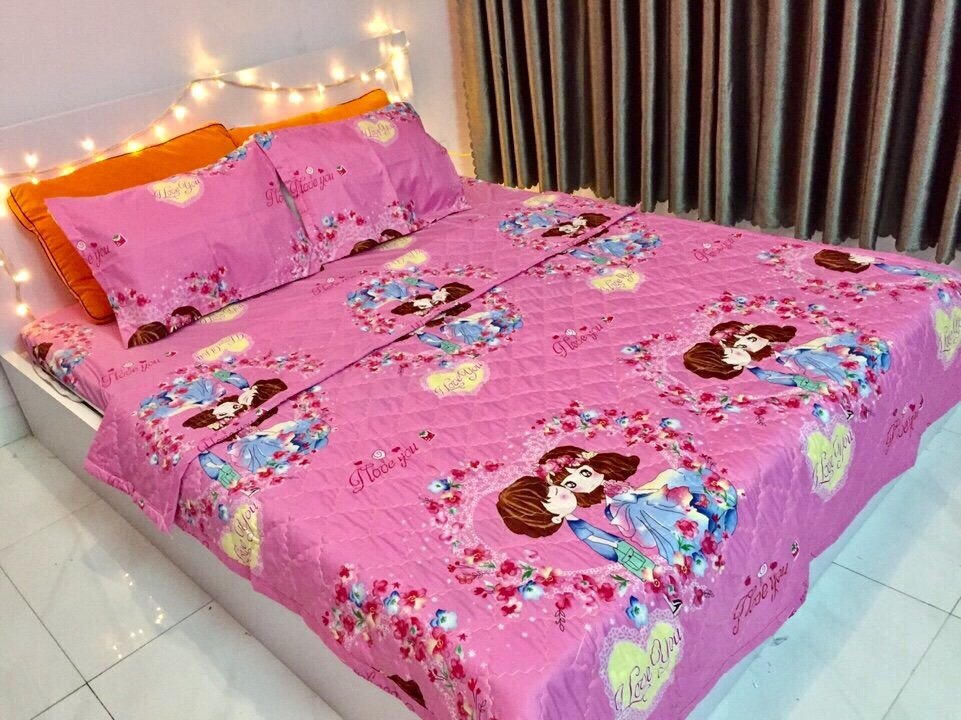 Set 3 món ga gối Poly cotton PL2 Tình nhân Kiss + Tặng 1 vỏ gối ôm