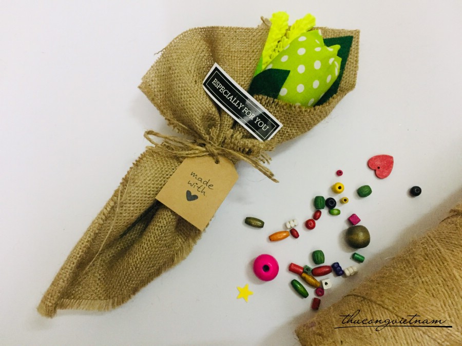 Bó hoa tulip một bông