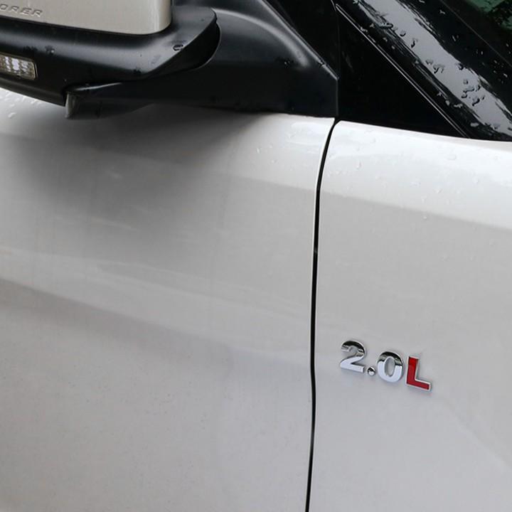 Decal tem Inox chữ 1.8T, 2.0T và 3.0Tdán đuôi xe ô tô