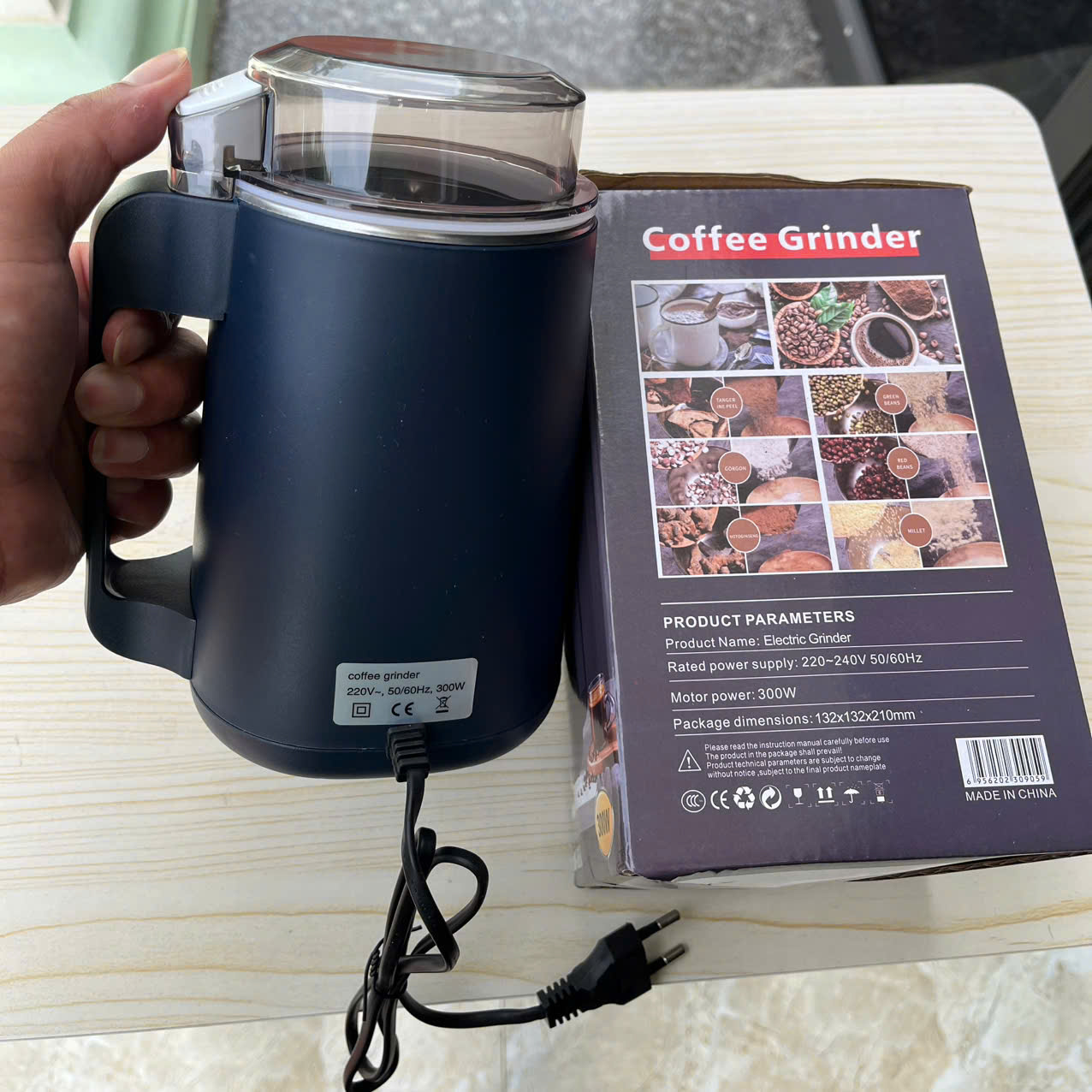 Máy Xaiy Hạt Khô Mini Công Suất 300W – Nghiền Mịn Ngũ Cốc, Gia Viị, Tiện Lợi Cho Mọi Nhà , đèn ốp trần