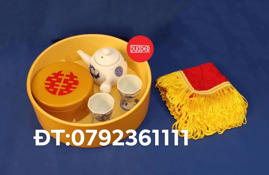 KHAY TRẦU RƯỢU KÈ.M KHĂN PHỦ