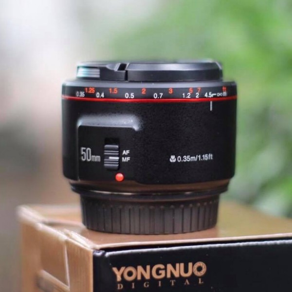 Ống kính Yongnuo 50 F1.8 II cho Canon + Lens Hood + Bộ Vệ Sinh Máy (Hàng Nhập Khẩu)