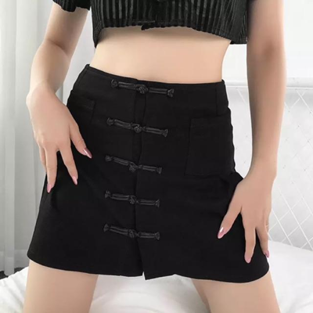 Chân váy kết nút tàu