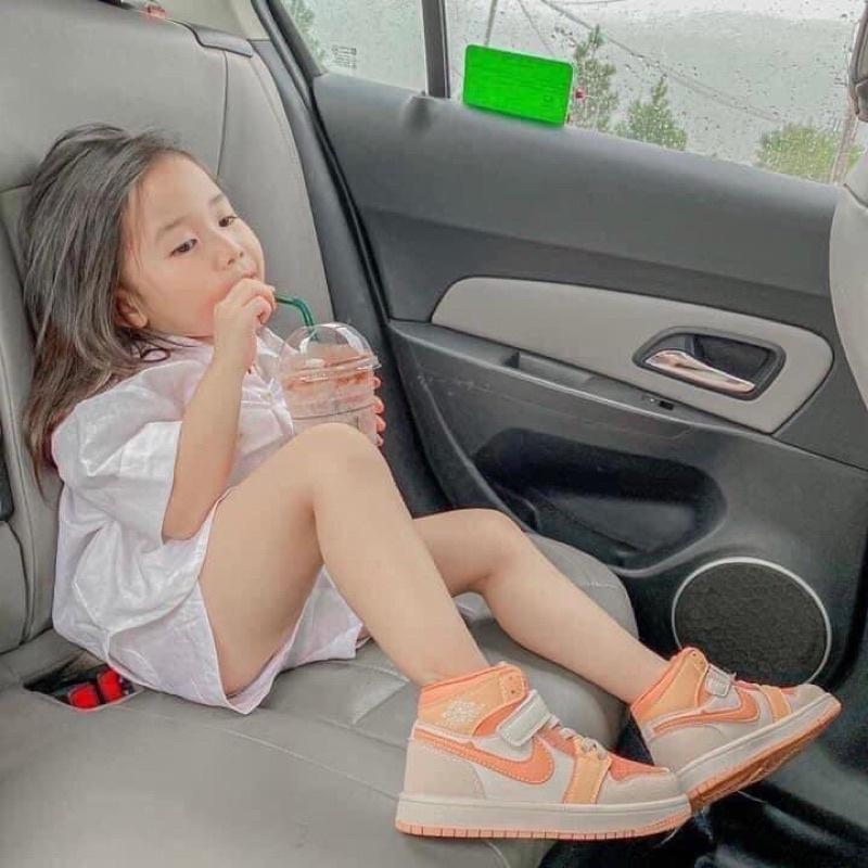 Giày thể thao phối màu đẹp xuất sắc cho bé trai bé gái