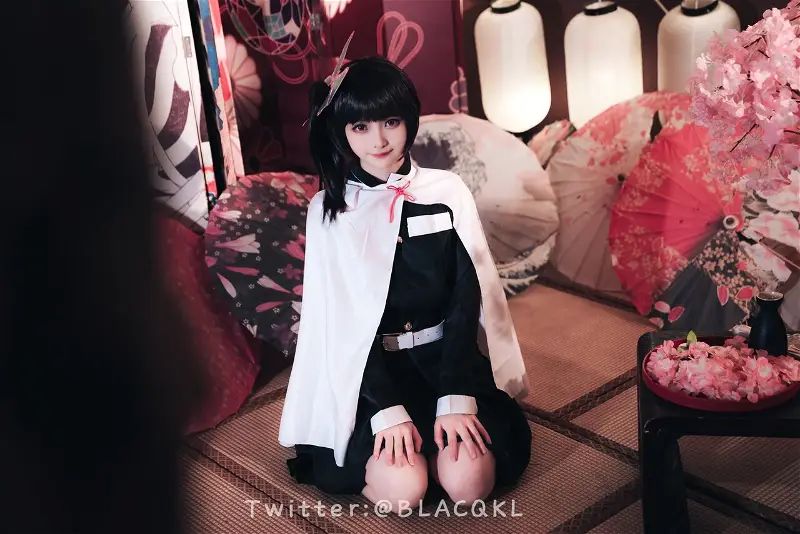 hình cosplay chapter 180 29