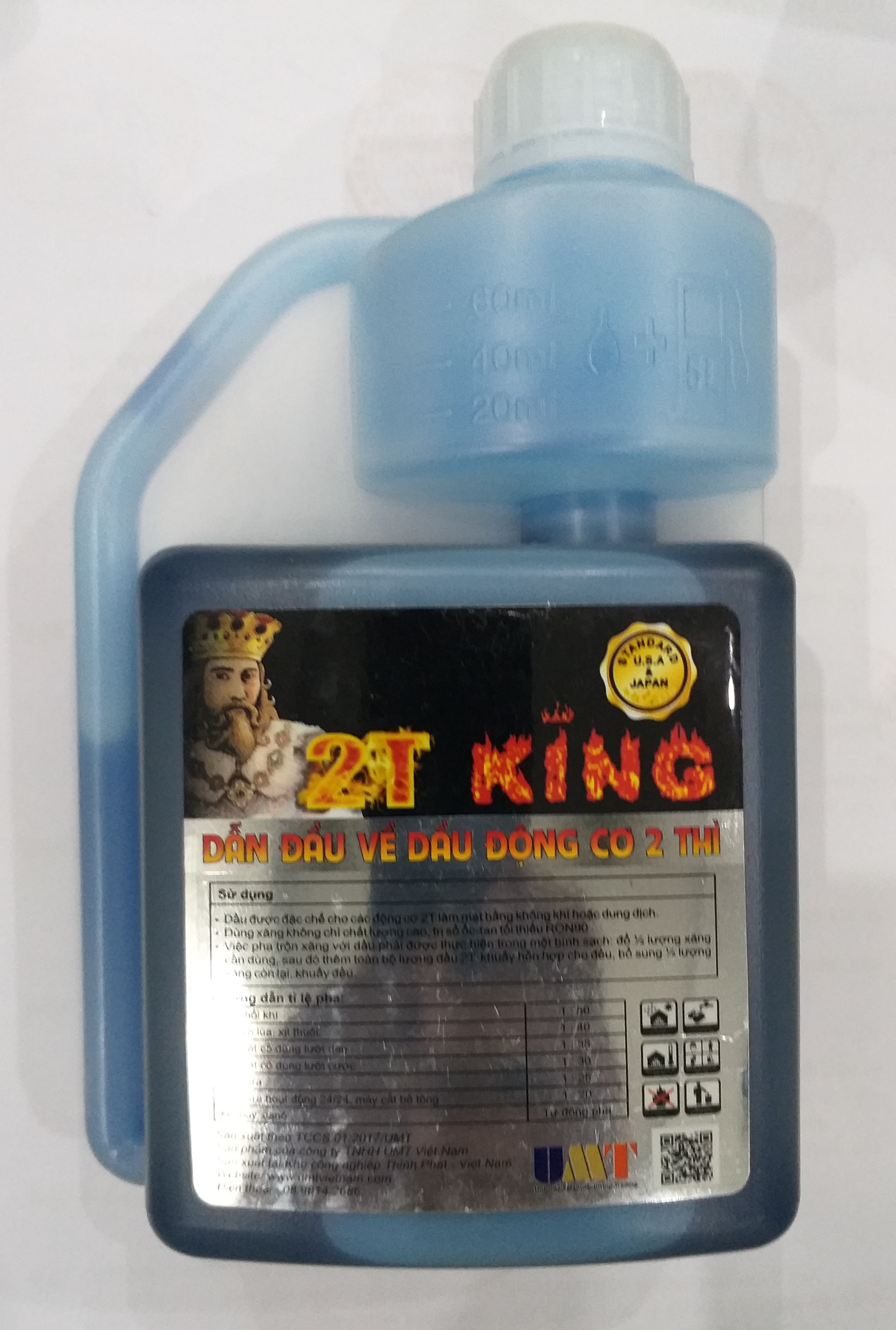 Dầu nhớt 2 thì cho máy cưa , máy cắt cỏ cao cấp KING 2T - API TC JASO FD, SAE 20 - 500ml - tăng cường công suất, bảo vệ liên tục, tiết kiệm nhiên liệu. Sản phẩm chính hãng 100% 